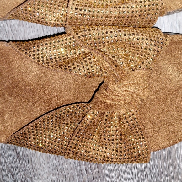 Gina..sALE..Womans cute sandals size 8.5 NWOT - Picture 2 of 4